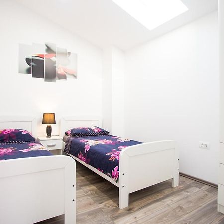 Ferienwohnung App Sara Kanfanar Exterior foto